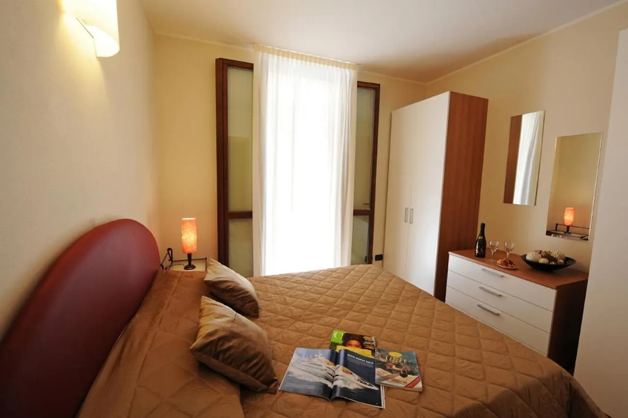 Residence Eden Argegno Apartment