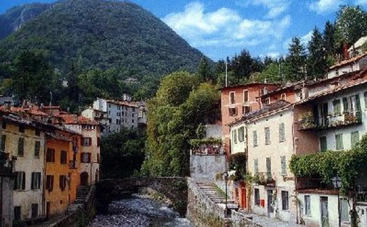 Residence Eden Argegno Διαμέρισμα